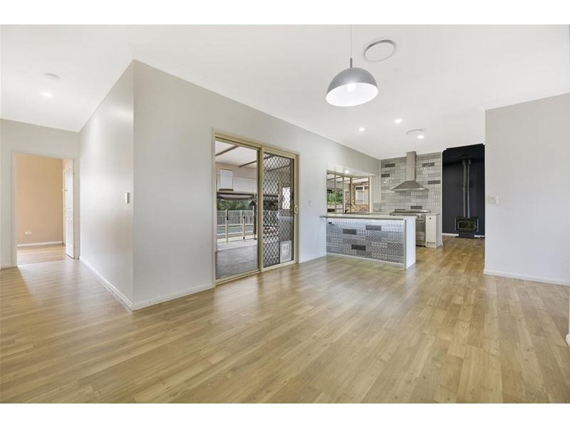 8 Siggies Place, Upper Coomera QLD 4209