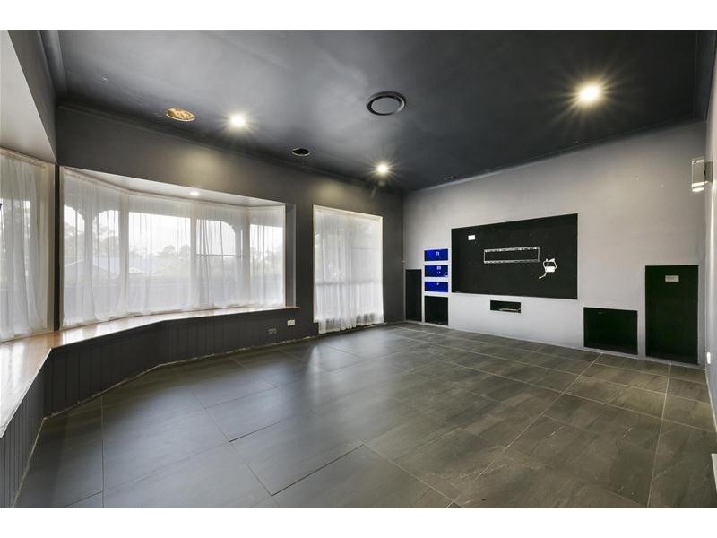 8 Siggies Place, Upper Coomera QLD 4209