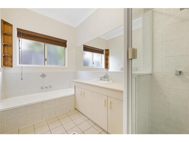 8 Siggies Place, Upper Coomera QLD 4209