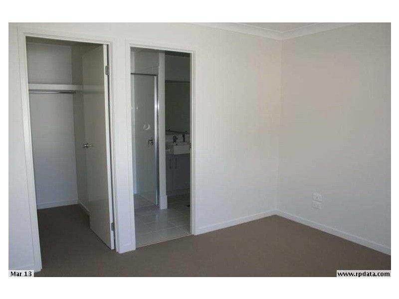 4 Guillemot Street, Upper Coomera QLD 4209