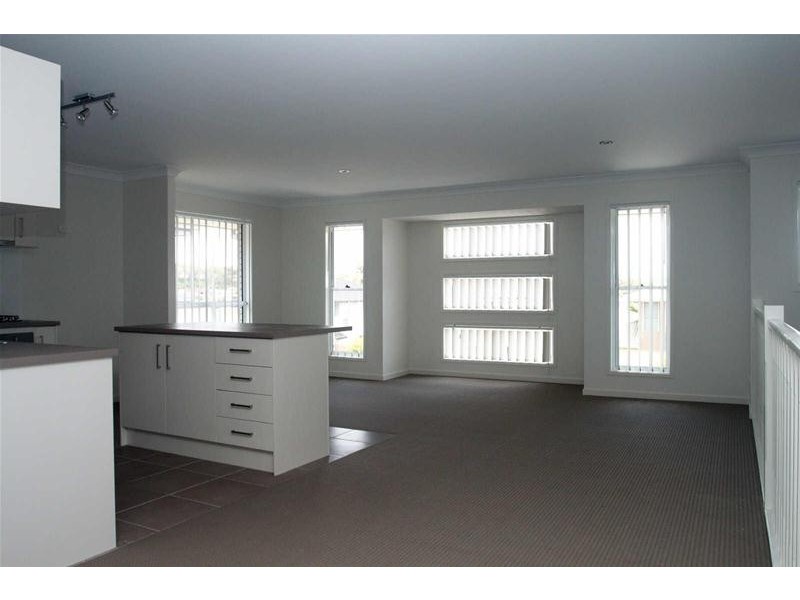 25 Ritz Drive, Coomera QLD 4209