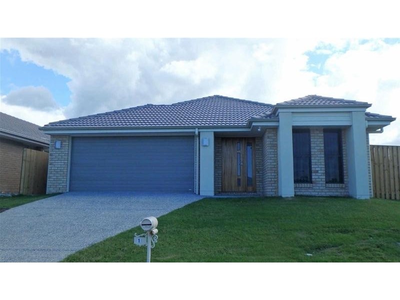 1  Maurie Pears Crescent, Pimpama QLD 4209