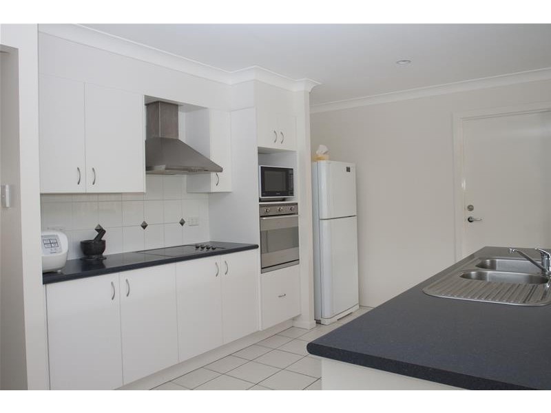 6 Crystal Court, Upper Coomera QLD 4209