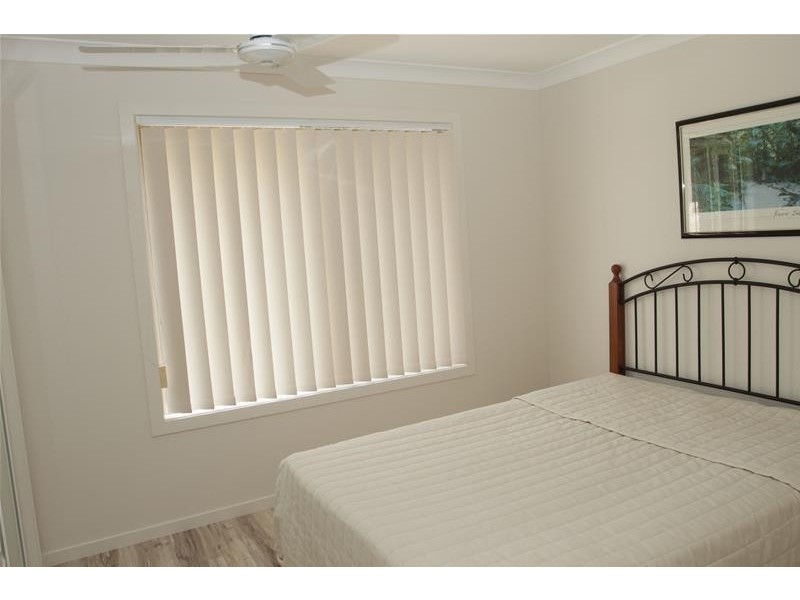 6 Crystal Court, Upper Coomera QLD 4209