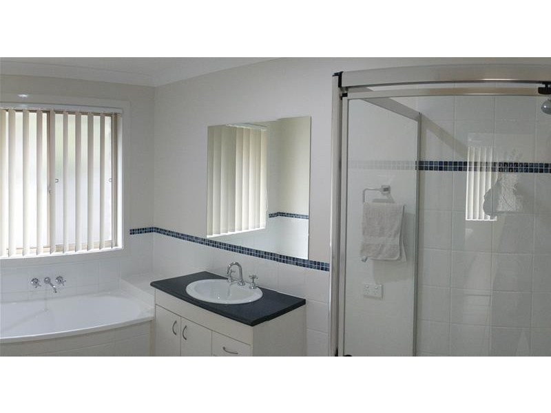 6 Crystal Court, Upper Coomera QLD 4209