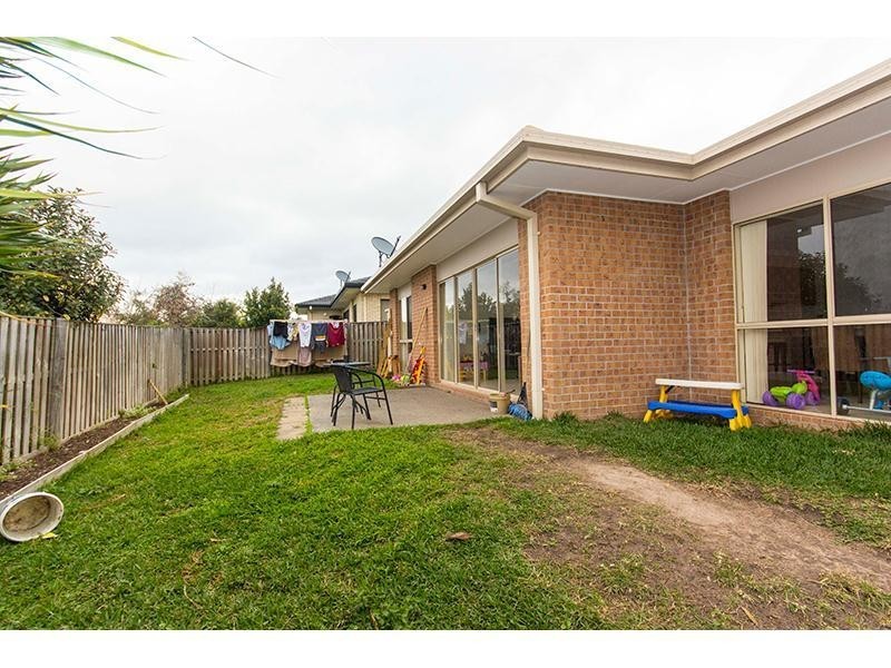 2 Ava Court, Upper Coomera QLD 4209