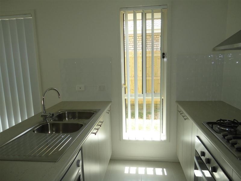 61  Lisa Crescent, Coomera QLD 4209