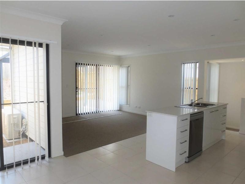 1/13  Chrome Drive “Oreland Estate”, Pimpama QLD 4209
