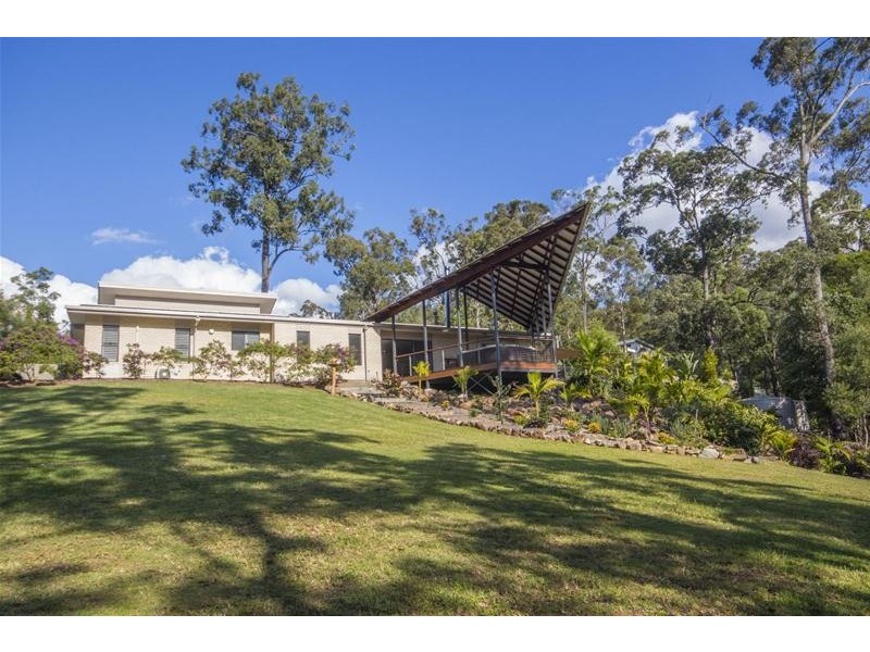 14 Pinnacle Drive, Wongawallan QLD 4210