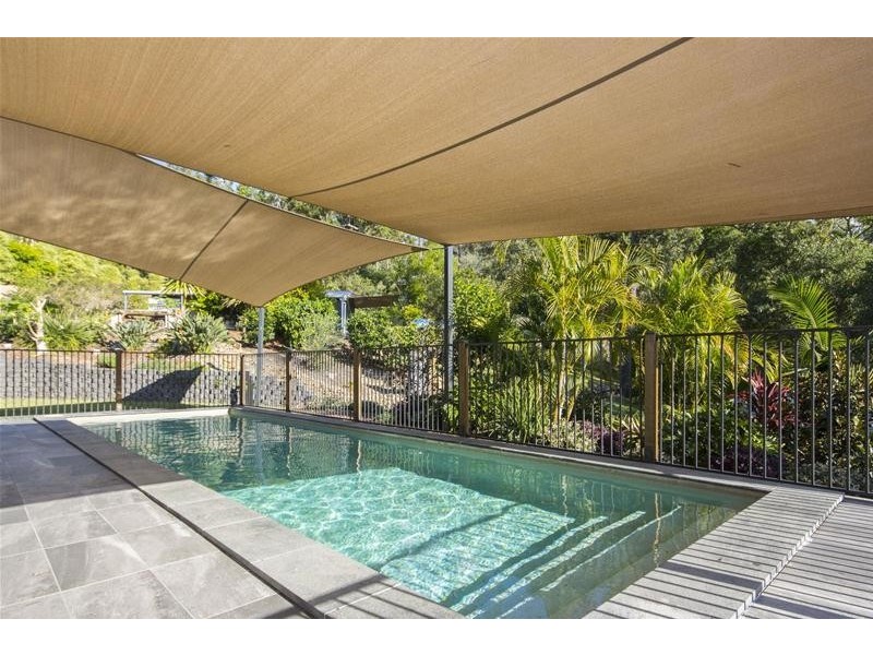 14 Pinnacle Drive, Wongawallan QLD 4210