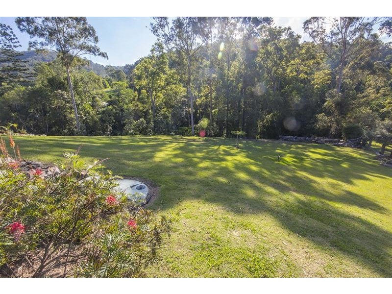 14 Pinnacle Drive, Wongawallan QLD 4210