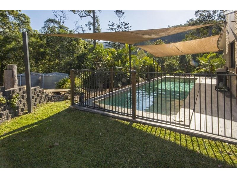 14 Pinnacle Drive, Wongawallan QLD 4210