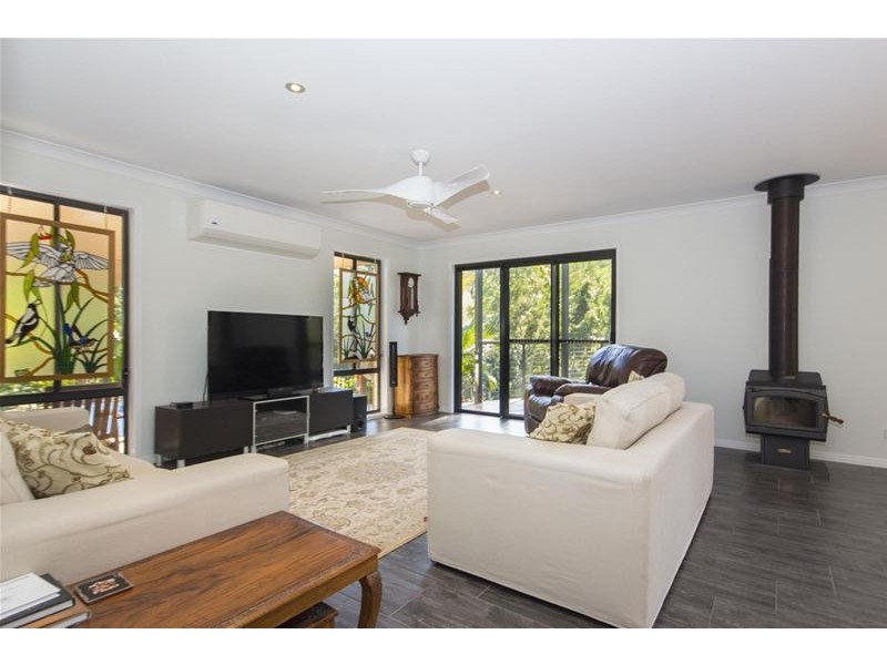 14 Pinnacle Drive, Wongawallan QLD 4210