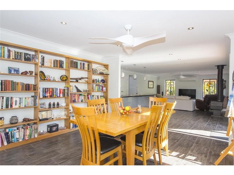 14 Pinnacle Drive, Wongawallan QLD 4210