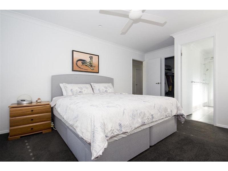 14 Pinnacle Drive, Wongawallan QLD 4210