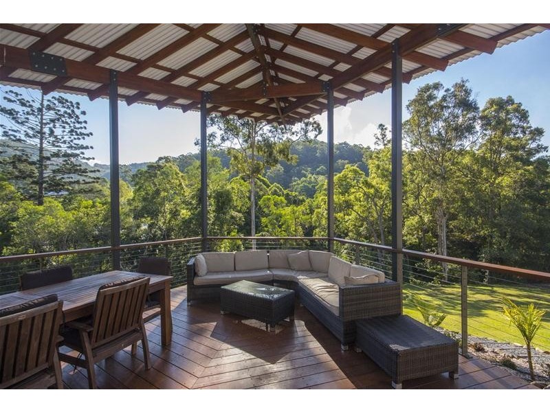 14 Pinnacle Drive, Wongawallan QLD 4210