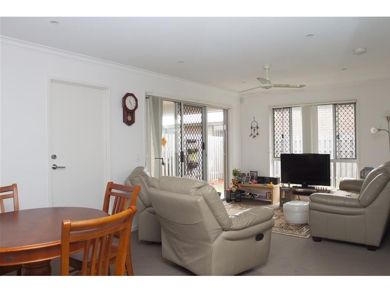 2/16 Cardwell Street, Upper Coomera QLD 4209