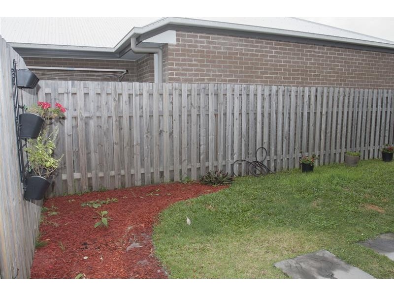 2/16 Cardwell Street, Upper Coomera QLD 4209