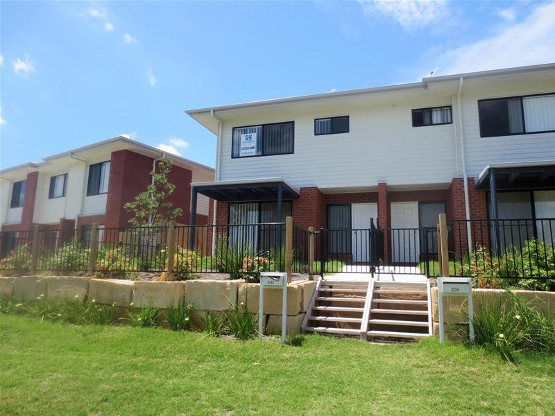 4/33  Chrome Drive Oreland Estate, Pimpama QLD 4209