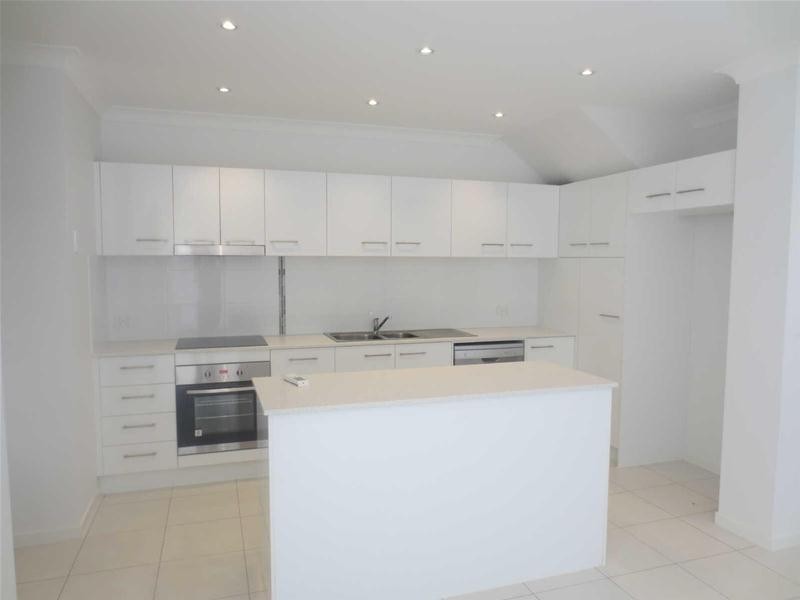 4/33  Chrome Drive Oreland Estate, Pimpama QLD 4209