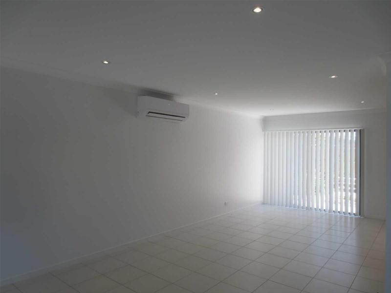 4/33  Chrome Drive Oreland Estate, Pimpama QLD 4209