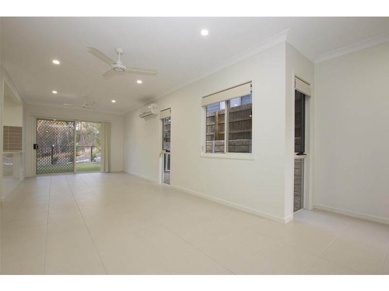 5 /23 Oakwood Street, Pimpama QLD 4209