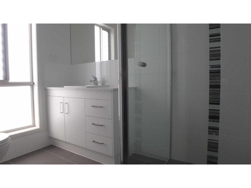 21  Apple Berry Avenue, Coomera QLD 4209