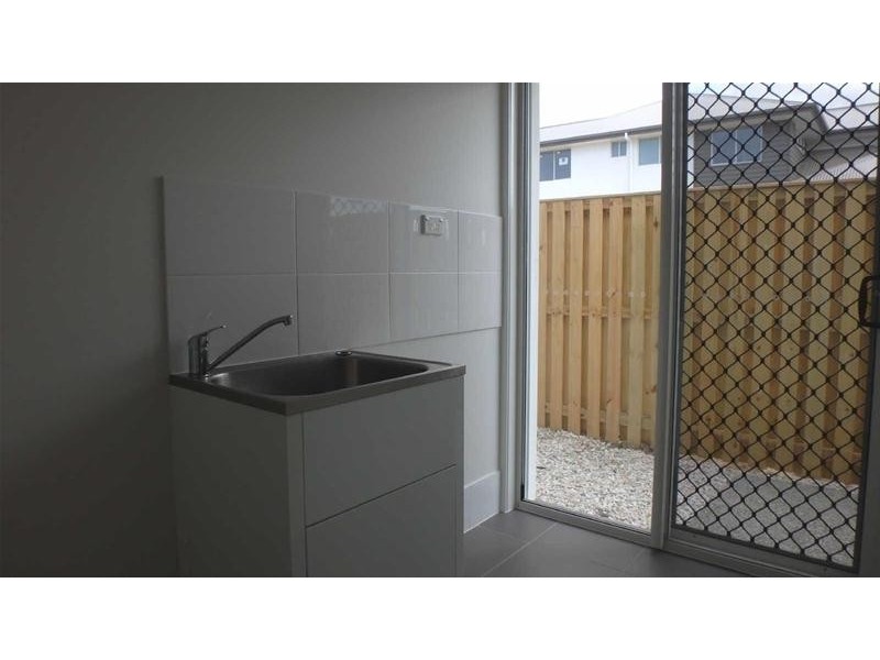 21  Apple Berry Avenue, Coomera QLD 4209