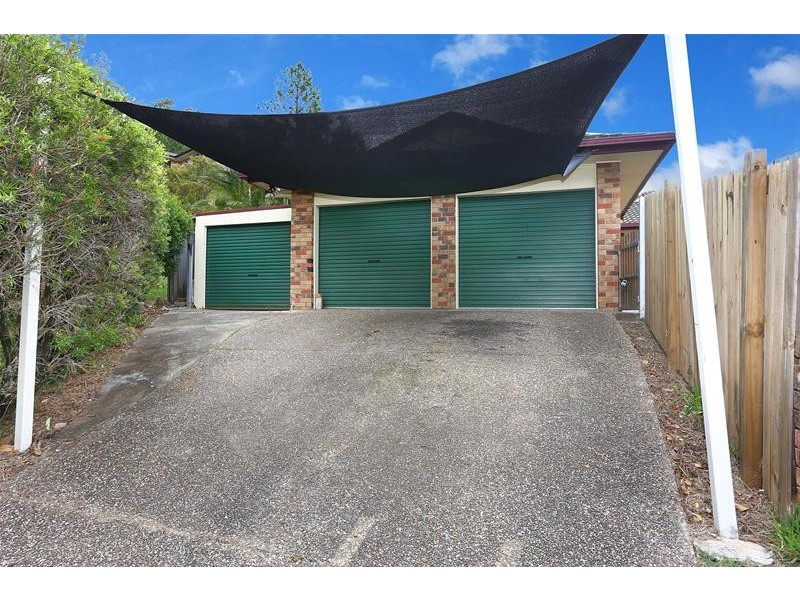 1 Atoll Court, Pacific Pines QLD 4211