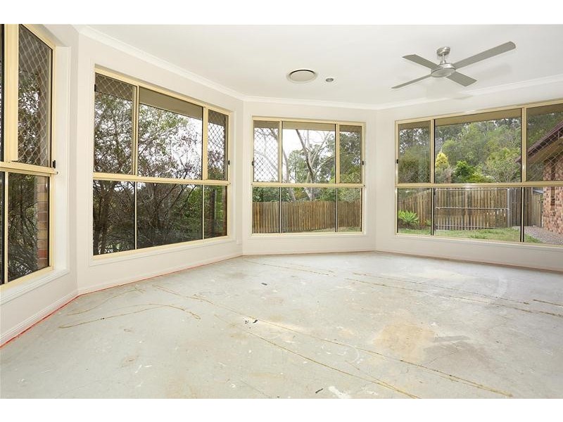 1 Atoll Court, Pacific Pines QLD 4211