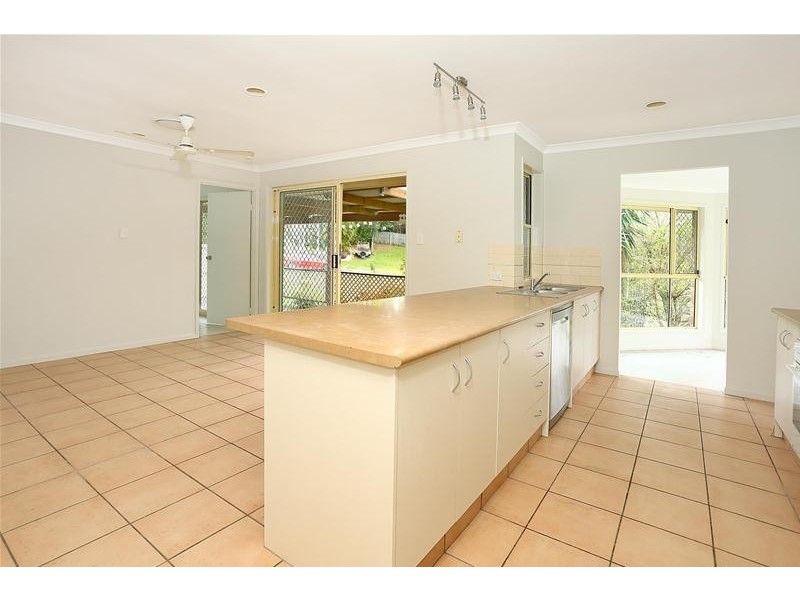 1 Atoll Court, Pacific Pines QLD 4211