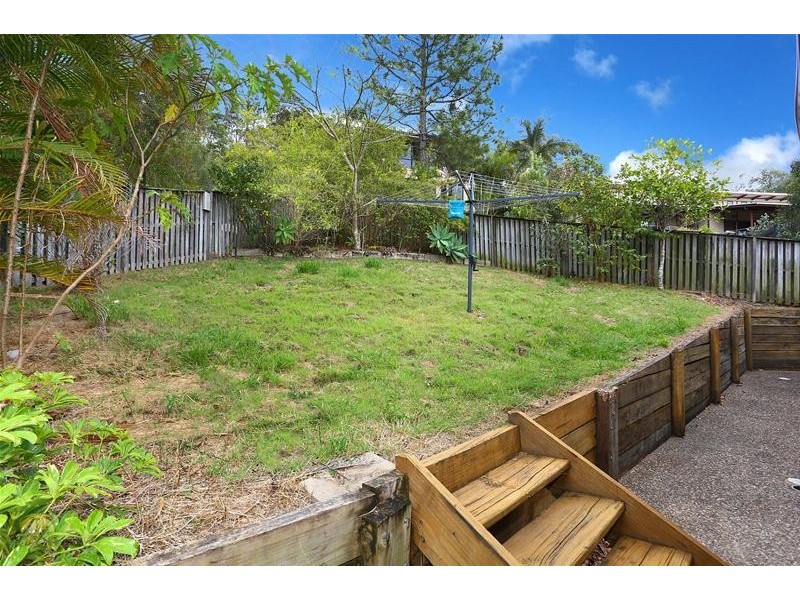 1 Atoll Court, Pacific Pines QLD 4211