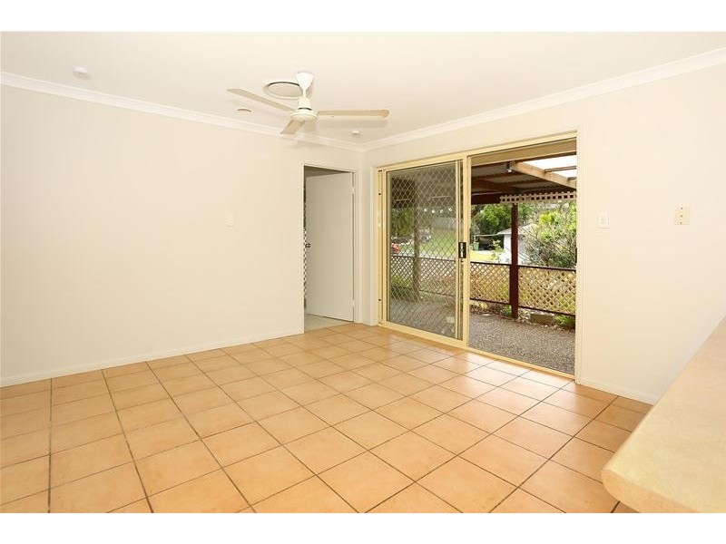 1 Atoll Court, Pacific Pines QLD 4211