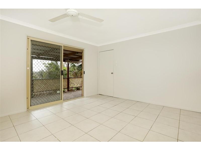 1 Atoll Court, Pacific Pines QLD 4211