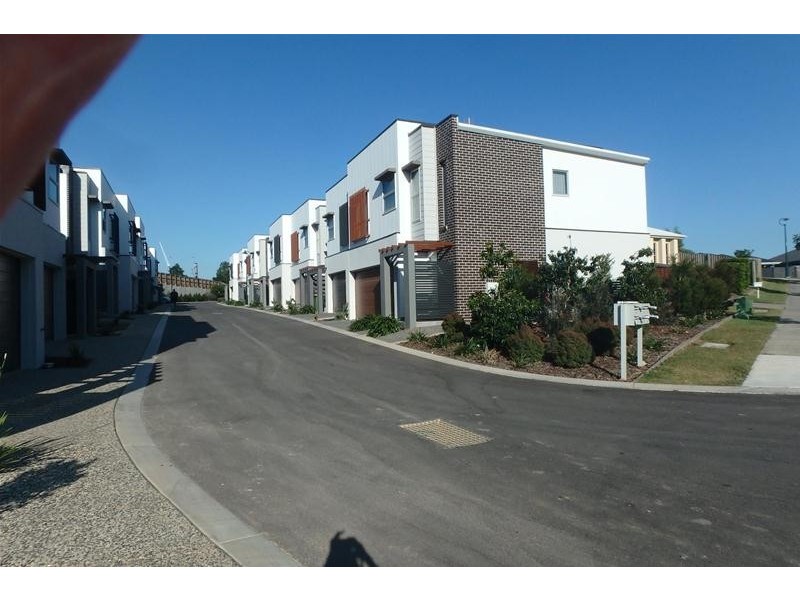 11/31 Jotown Drive, Coomera QLD 4209