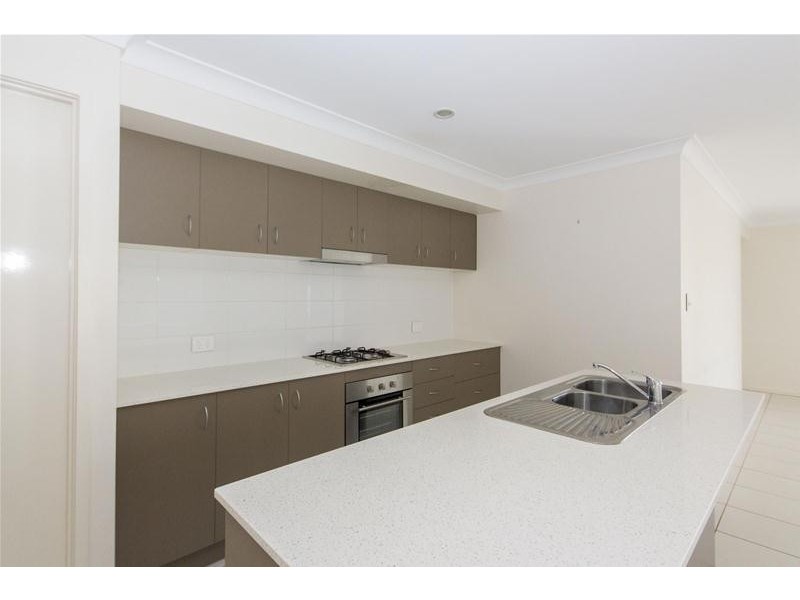 4 Oscar Close, Ormeau QLD 4208