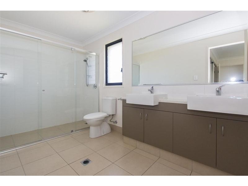 4 Oscar Close, Ormeau QLD 4208