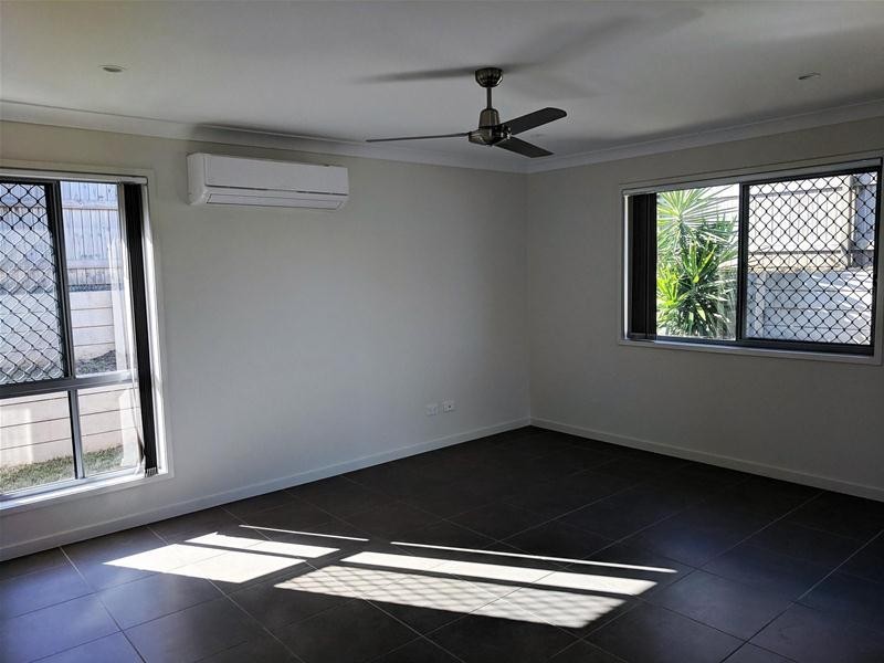 70  Edgeware Road, Pimpama QLD 4209