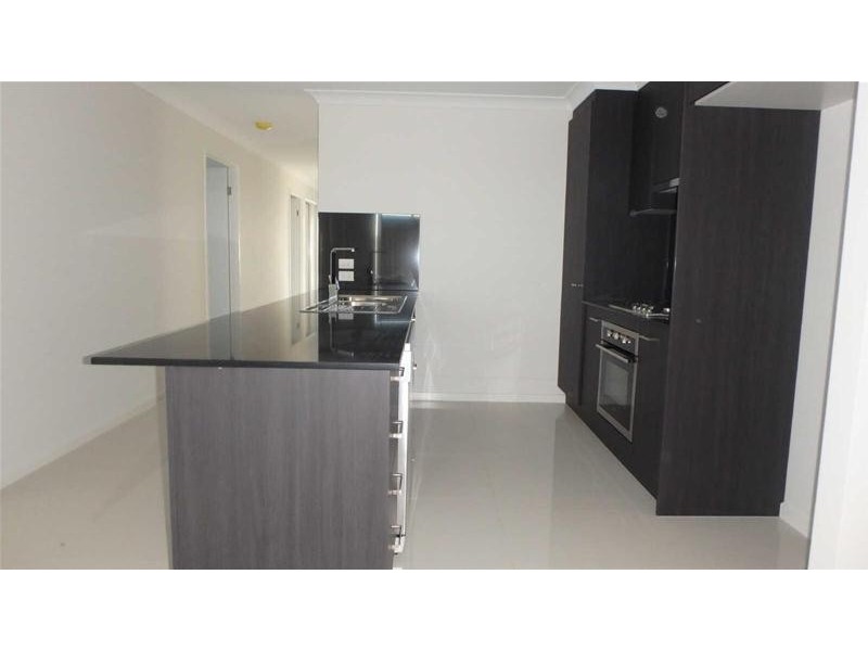 9  Sky Crescent, Pimpama QLD 4209