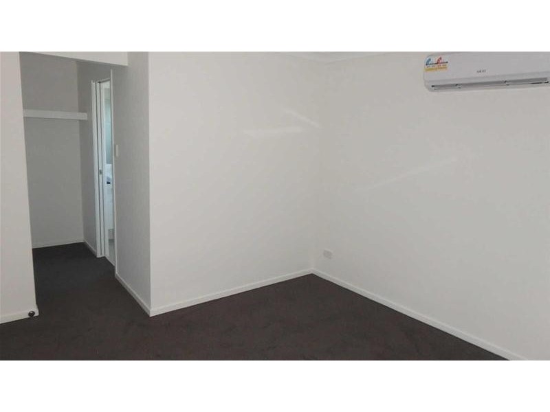 9  Sky Crescent, Pimpama QLD 4209