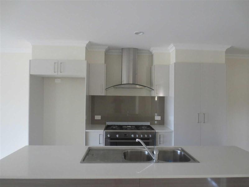 2/21 Arondel Circuit, Upper Coomera QLD 4209