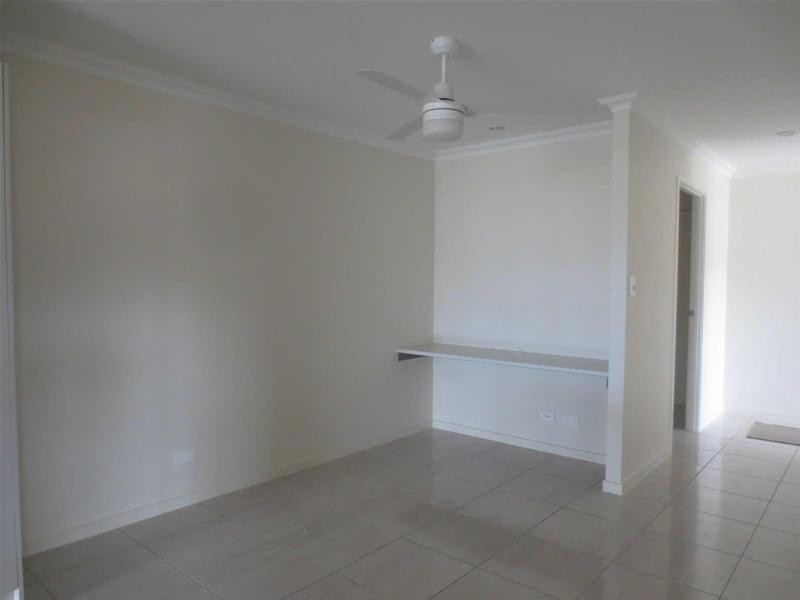 2/21 Arondel Circuit, Upper Coomera QLD 4209