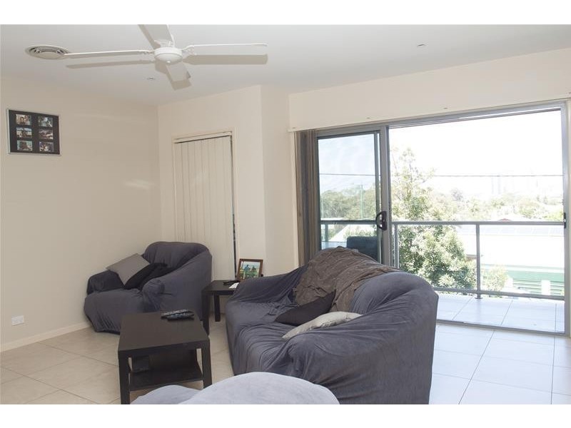 Unit 2/22 Beatty Street, Southport QLD 4215