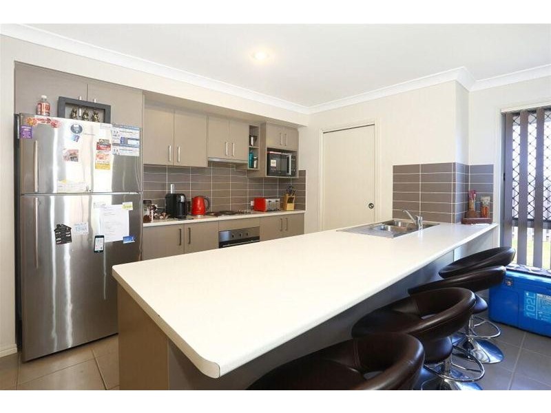 4 Cypress Circuit, Coomera QLD 4209