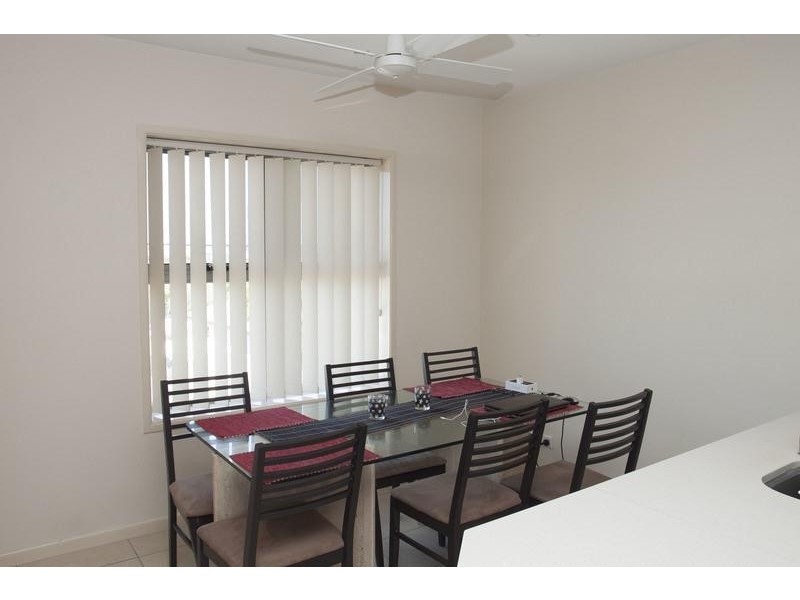 2/22 Beatty Street, Southport QLD 4215