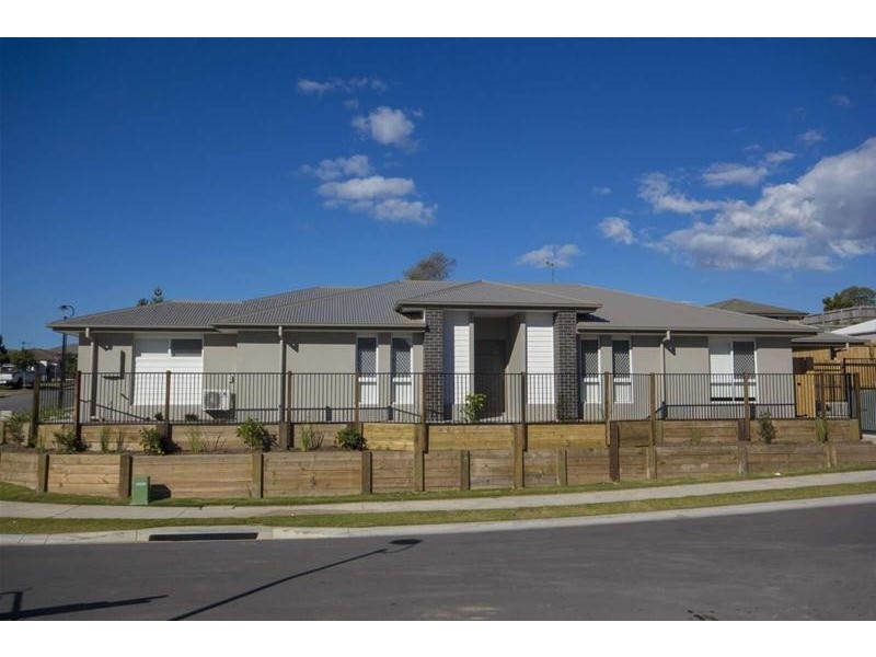 62 Pepper Tree Drive, Holmview QLD 4207