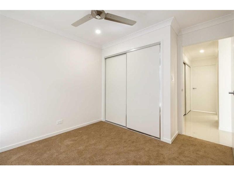 62 Pepper Tree Drive, Holmview QLD 4207