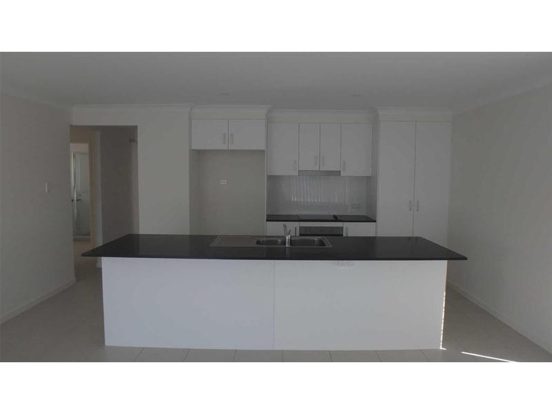 19  Augusta Drive, Pimpama QLD 4209