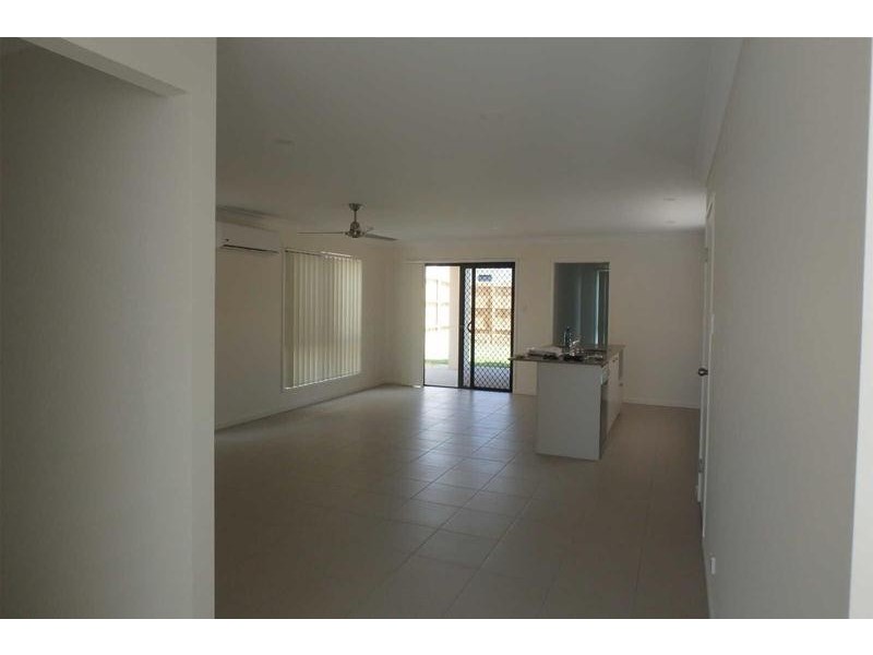 28  Mercer Street, Pimpama QLD 4209