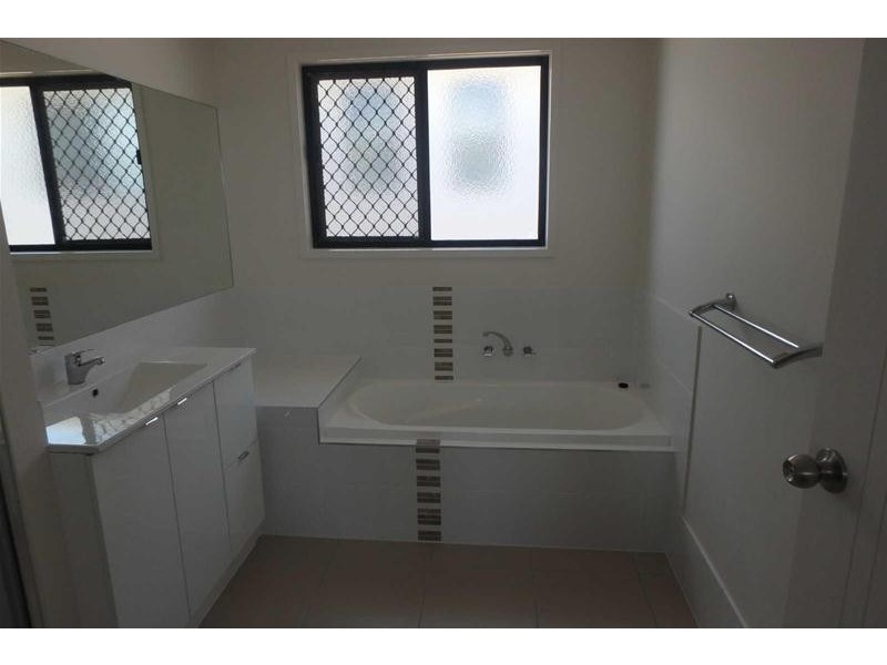 28  Mercer Street, Pimpama QLD 4209